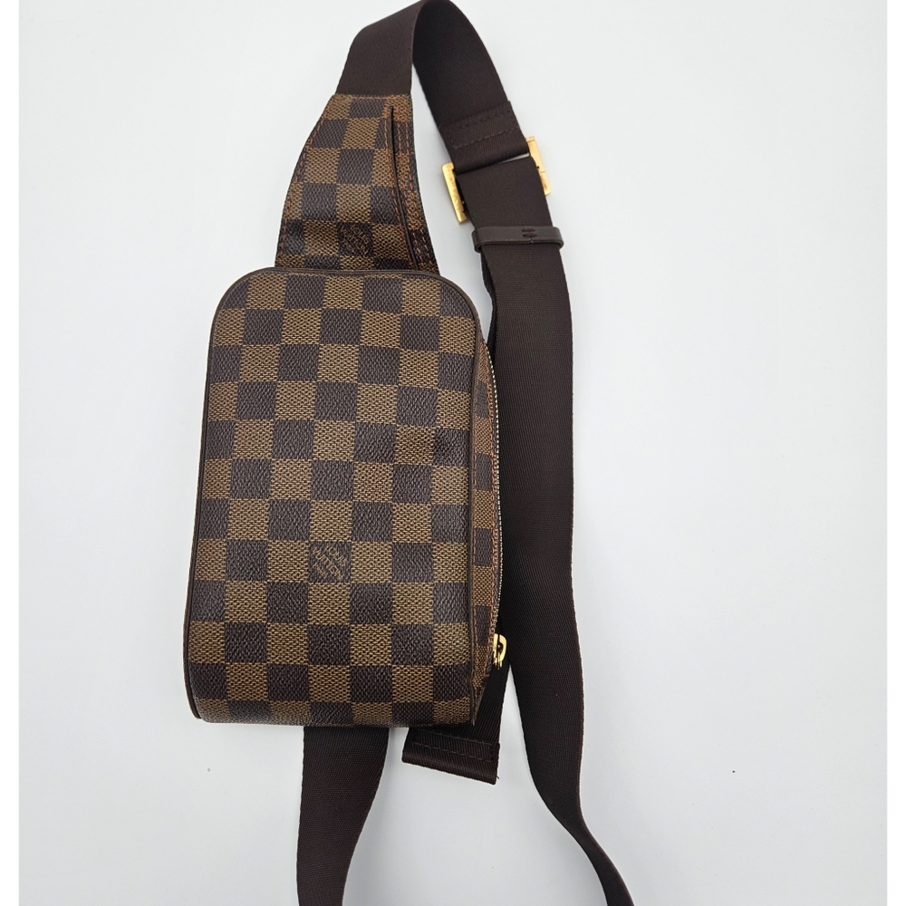 Authentic Louis Vuitton Geronimos #4326M